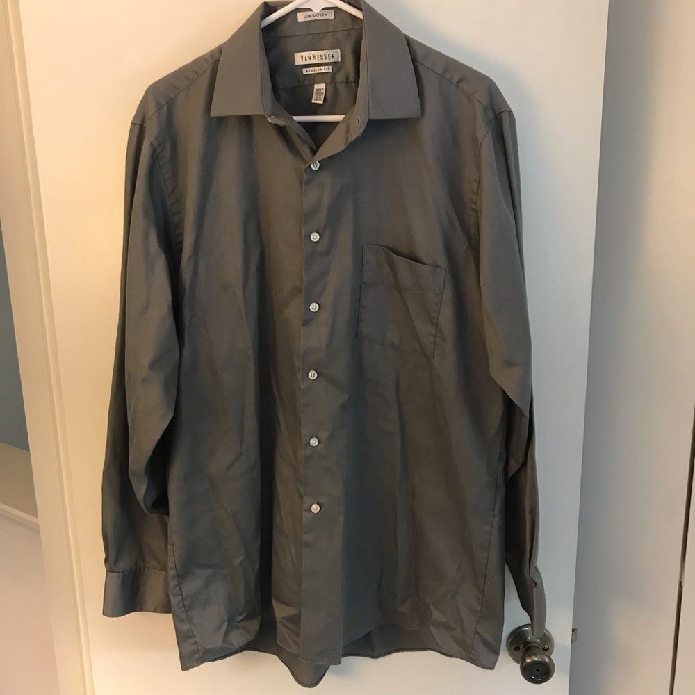 Van Heusen Gray Lux Sateen Men’s Dress Shirt
